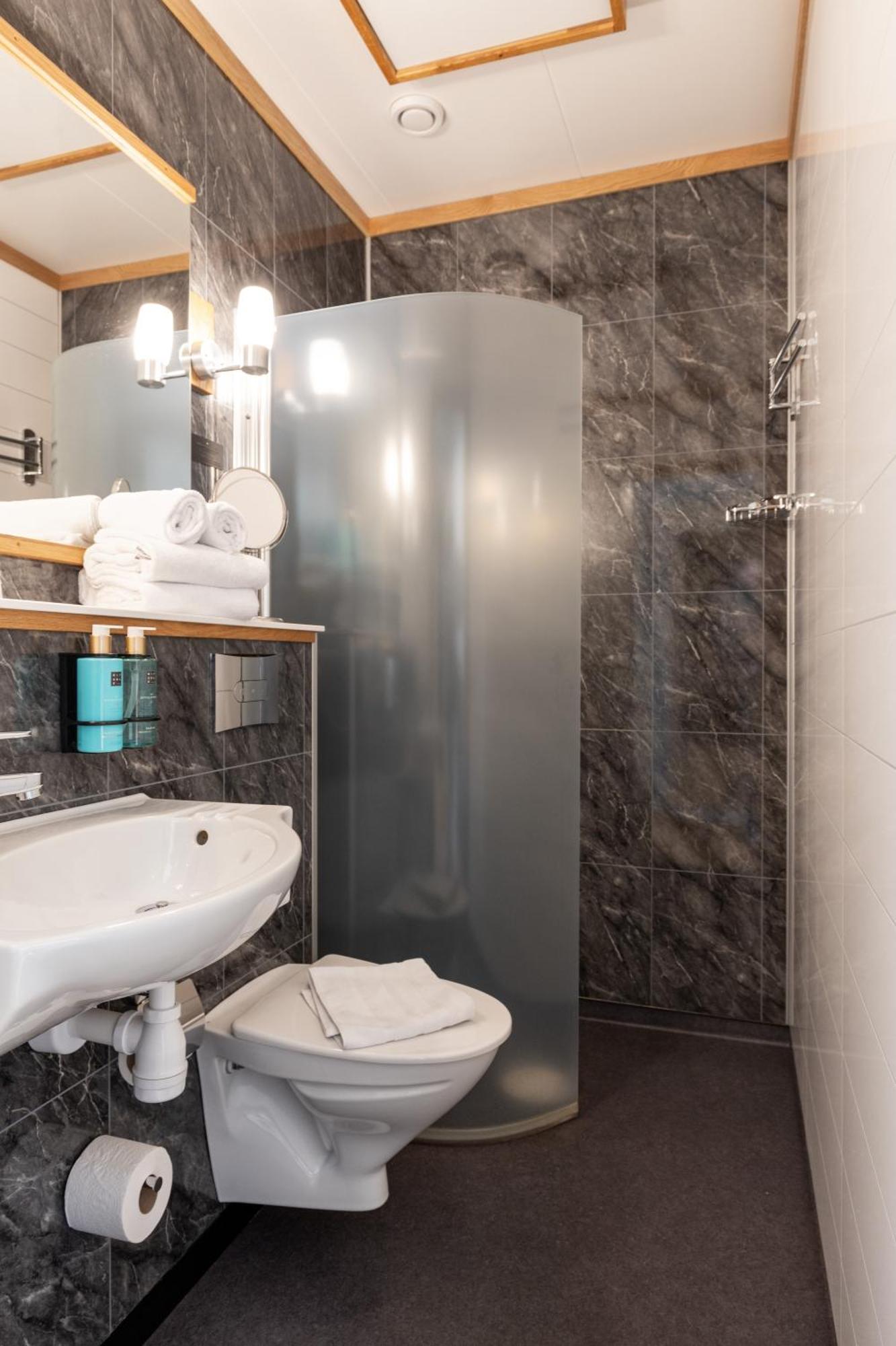Starby Spa, Hotell & Konferens Вадстена Экстерьер фото